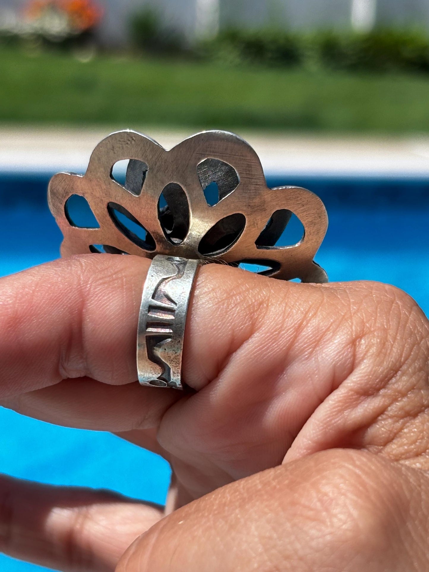 Navajo Sterling Silver Pink Conch Adjustable Flower Ring, Signed K Billah