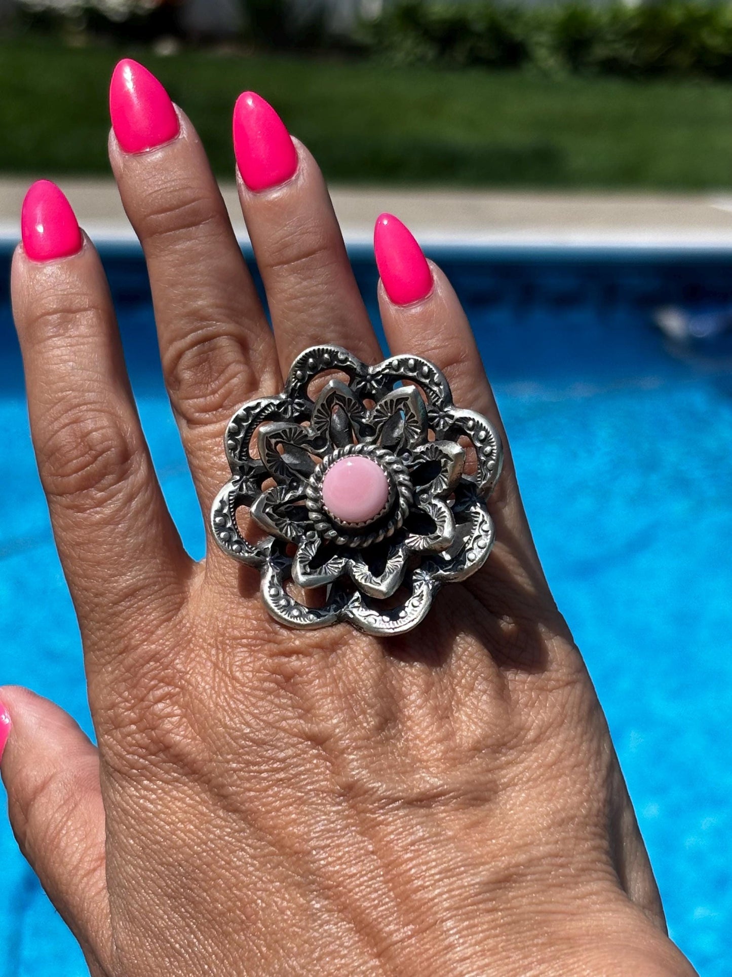 Navajo Sterling Silver Pink Conch Adjustable Flower Ring, Signed K Billah