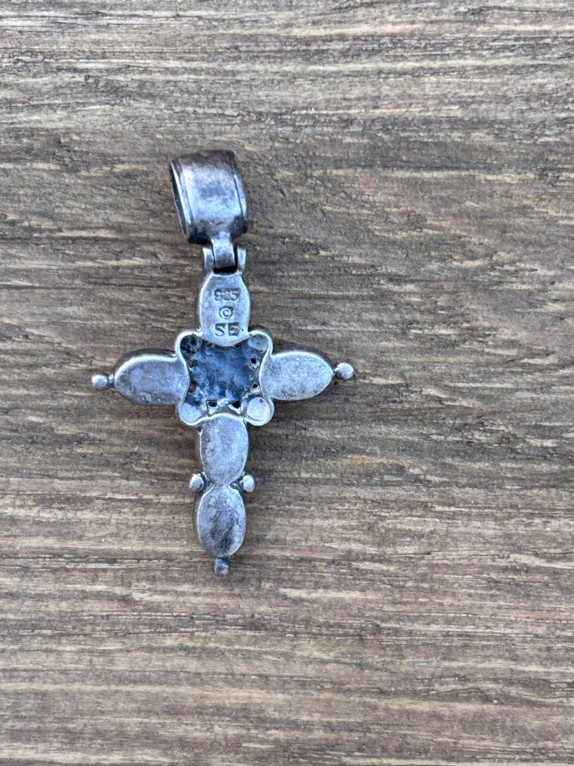 Vintage Sterling Silver Multistone Cross Pendant – Stamped 925 SE