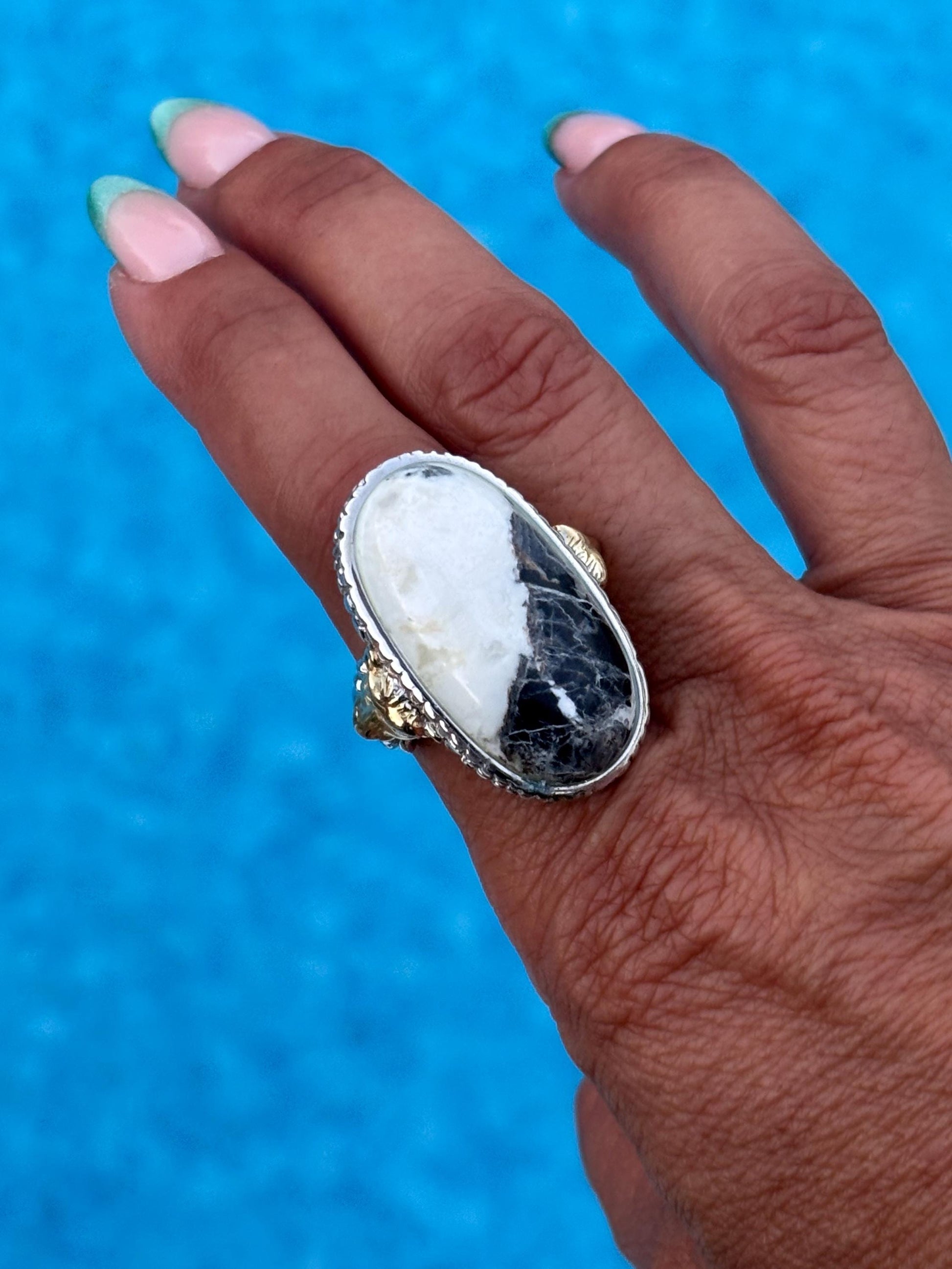 Bold statement cocktail ring with lion motif | Sterling Silver 925 | Size 8