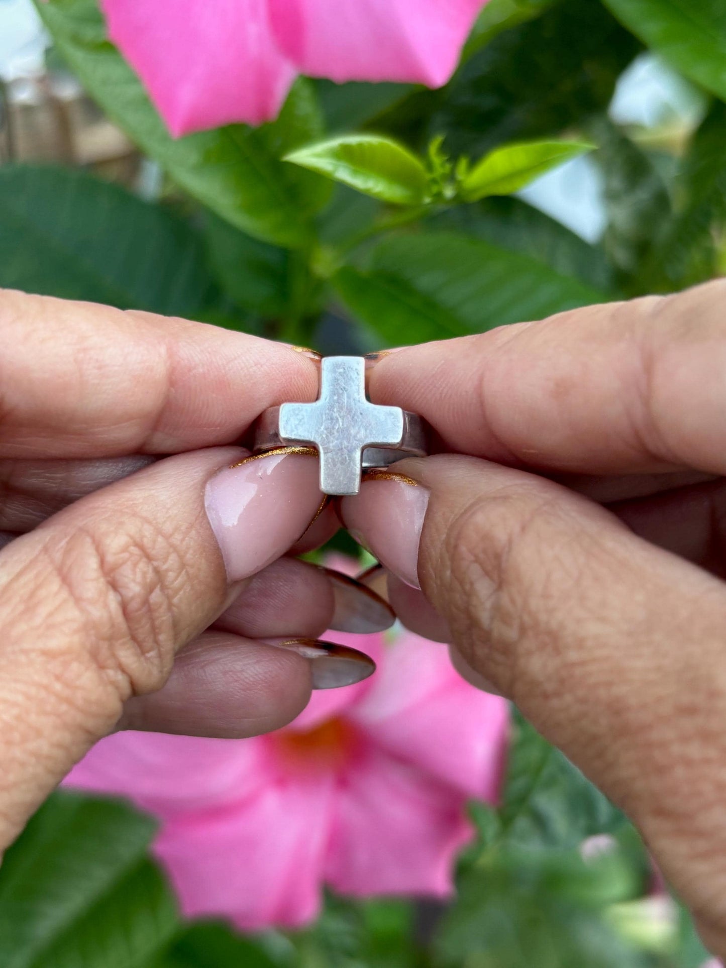 Vintage Modernist Sterling Silver Cross Ring – Size 6