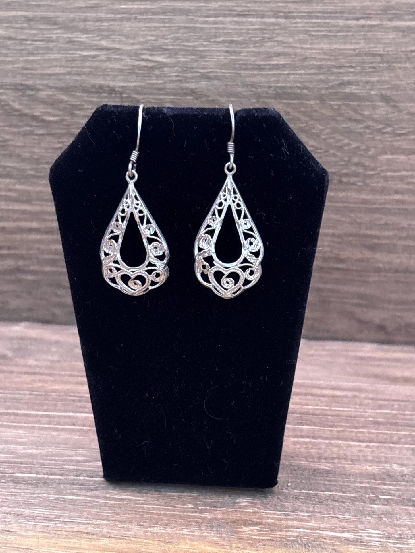 Vintage Sterling Silver Filigree Teardrop Earrings | Lightweight Dangle | 925