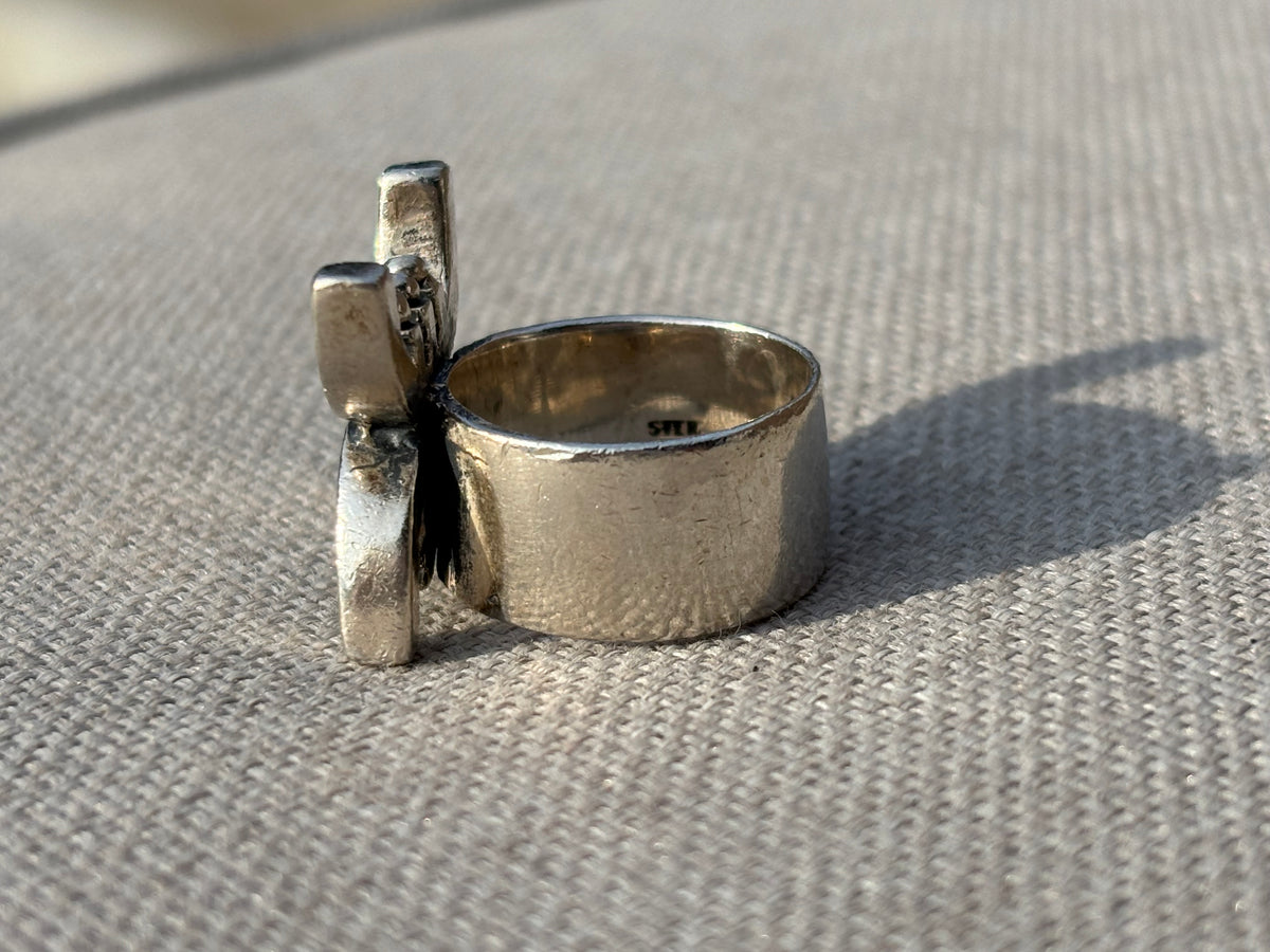 Vintage Sterling Silver Modernist Sculptural Ring. Size 7