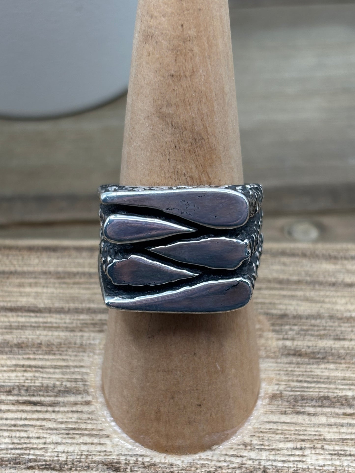 Vintage Sterling Silver Claw Ring. Size 8 3/4
