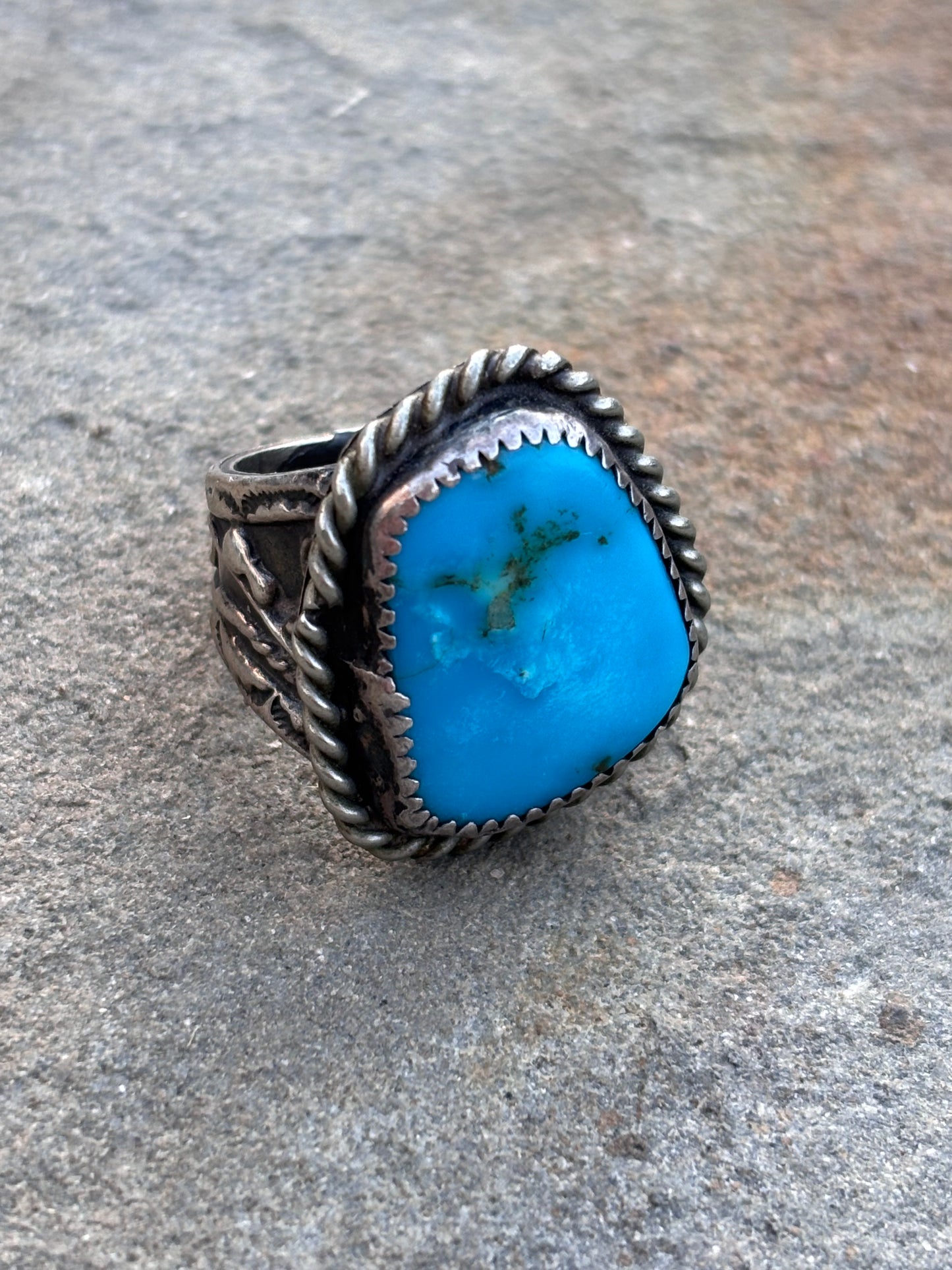 Vintage Native Sterling Silver Turquoise Ring. Handcrafted Navajo Statement Ring.  Size 7½