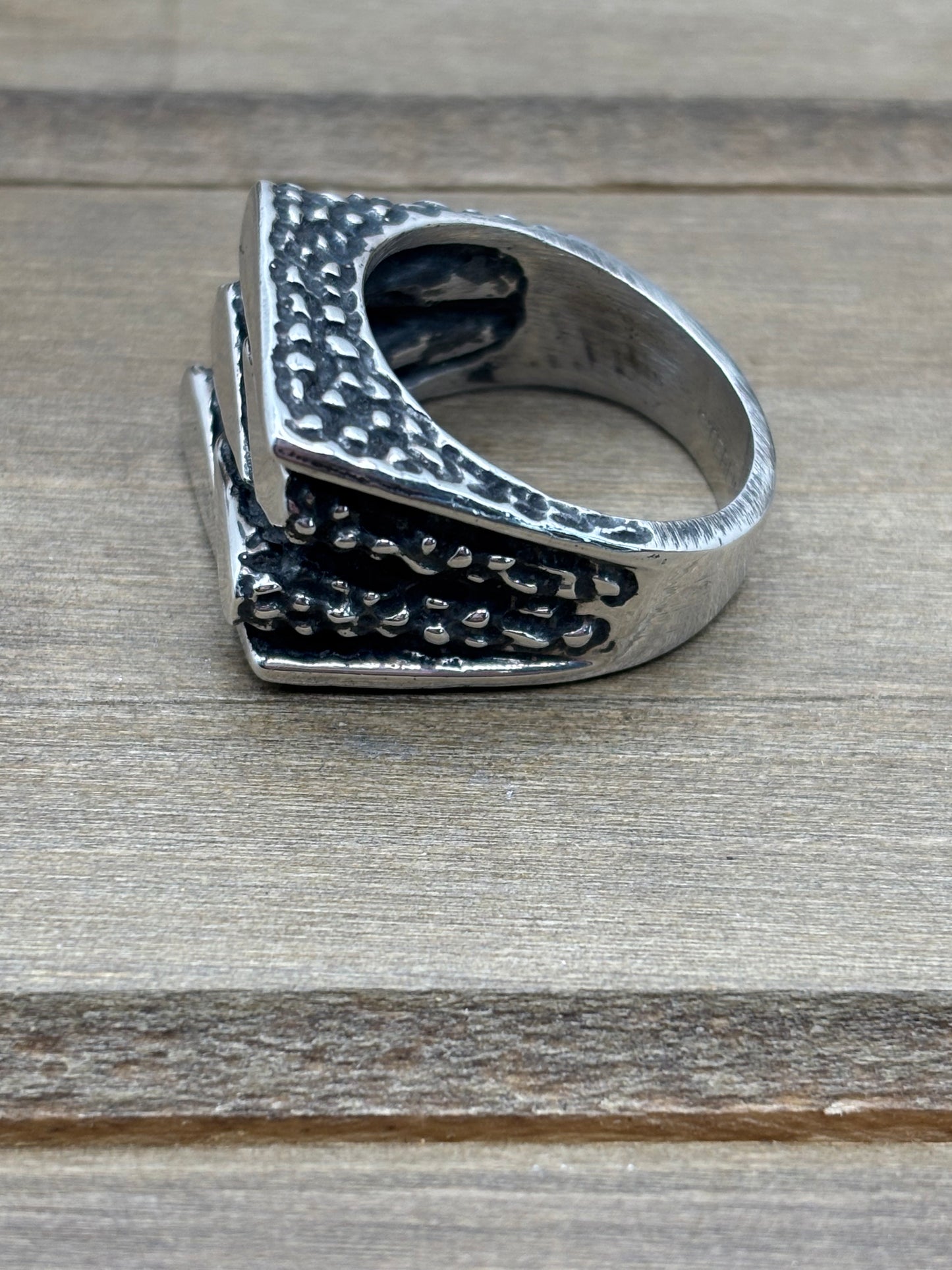 Vintage Sterling Silver Claw Ring. Size 8 3/4