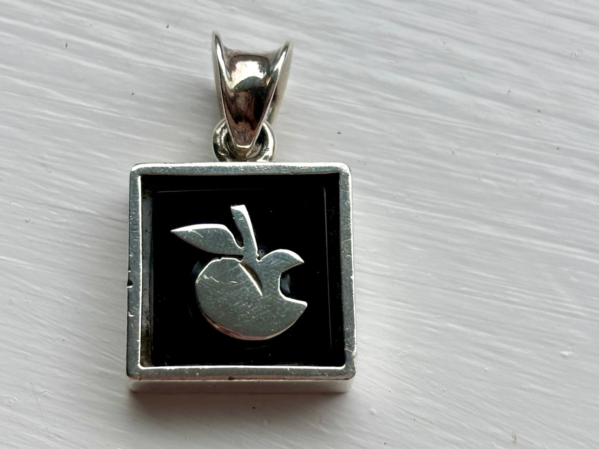 Vintage Fidencio Serrano 950 Silver Black Onyx Apple Pendant