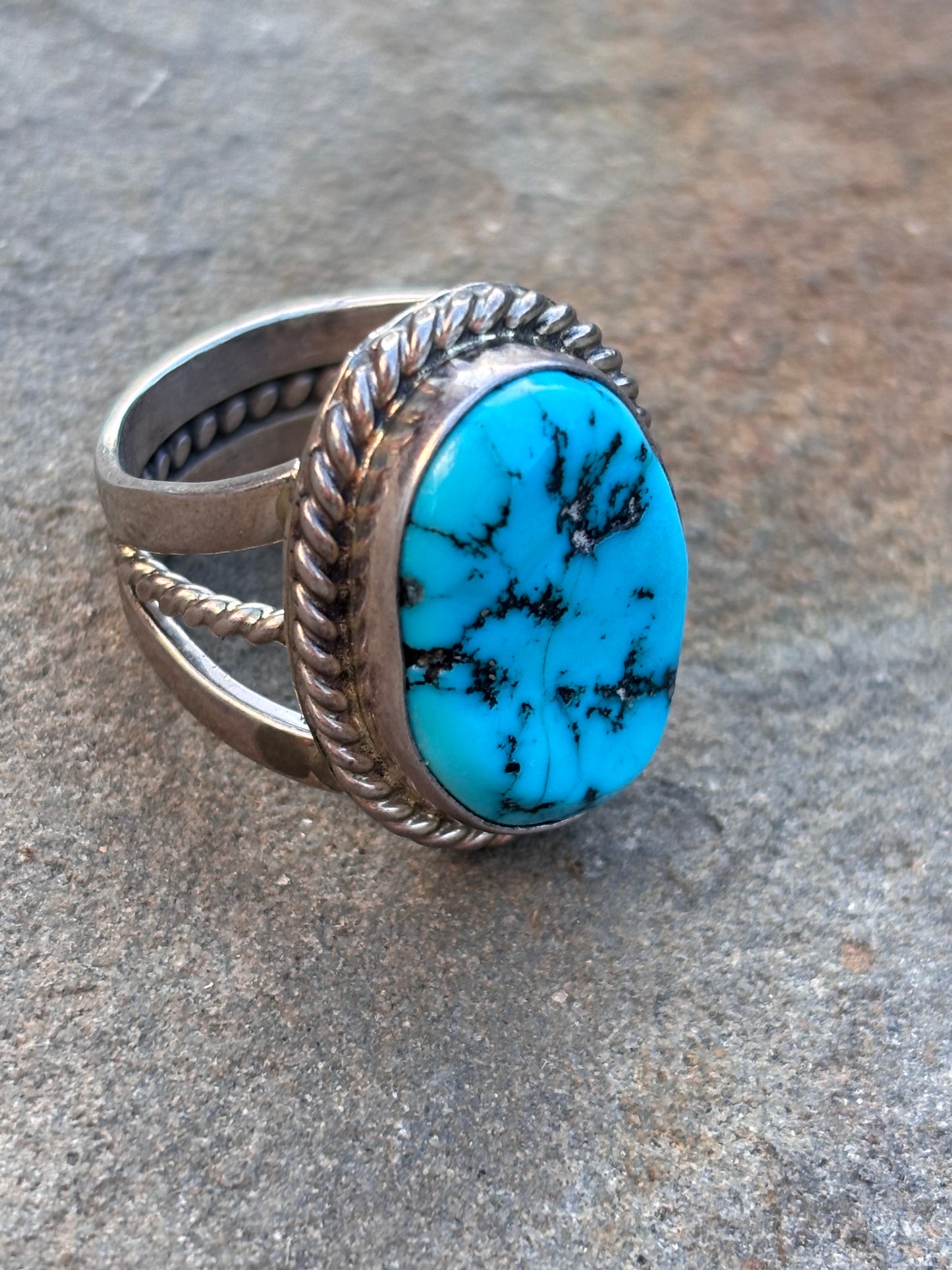 Vintage Navajo Sterling Silver Turquoise Ring. Size 10½