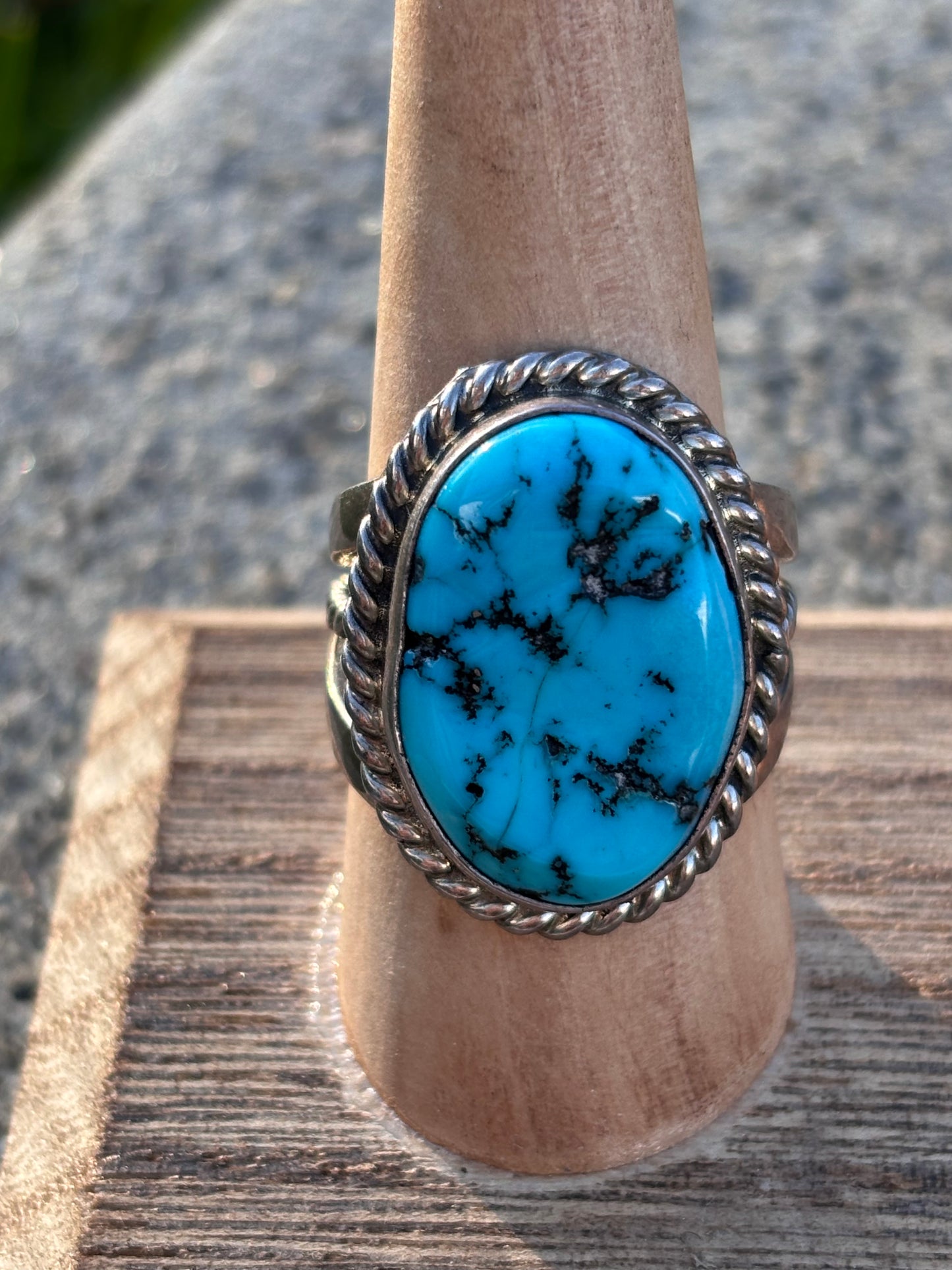 Vintage Navajo Sterling Silver Turquoise Ring. Size 10½