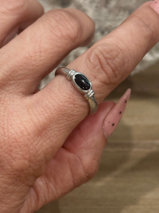 Vintage Black Onyx Sterling Silver Minimalist Oval Ring, Size 6.75