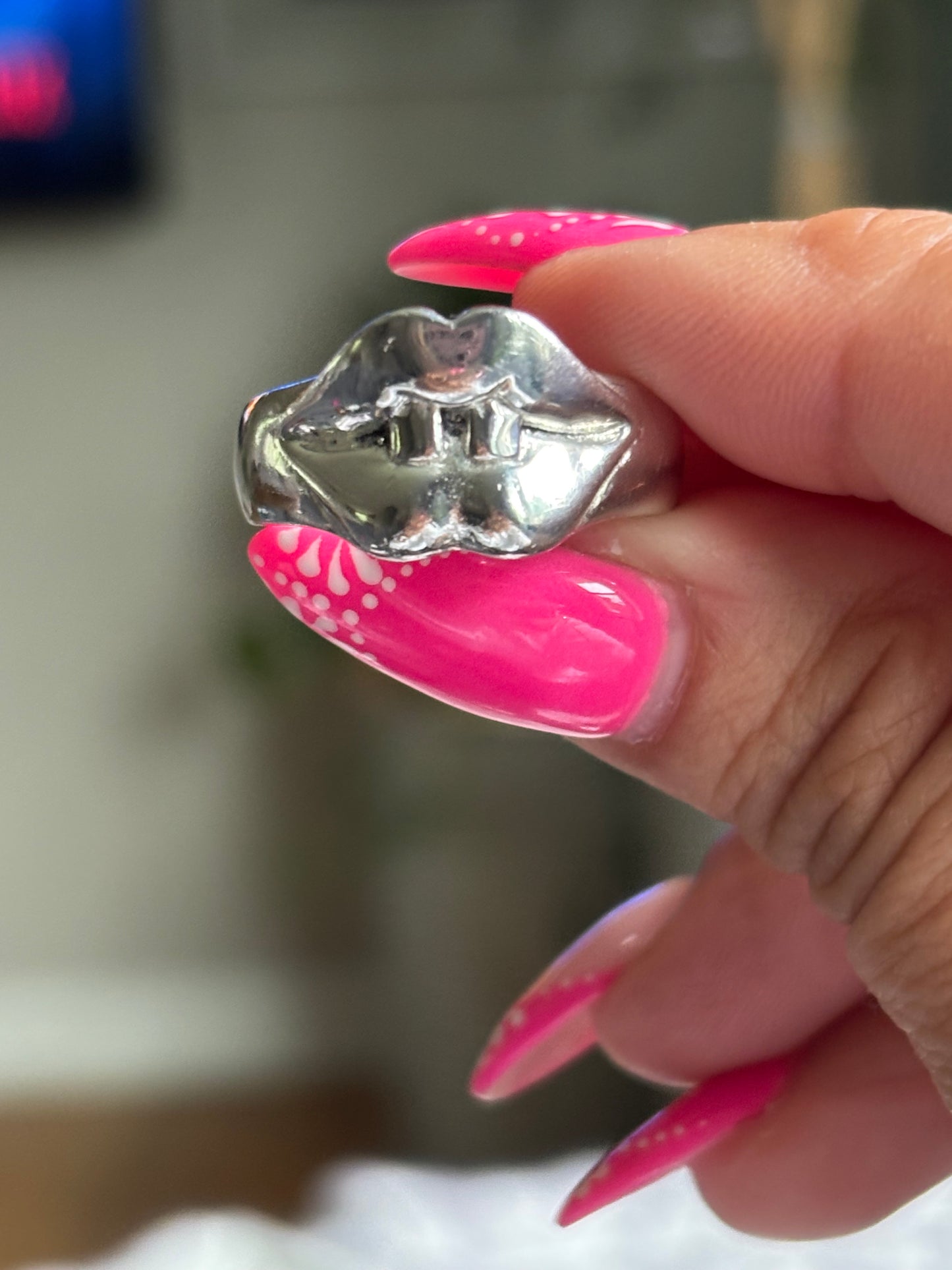 Vintage Sterling Silver Lips Ring. Size 10