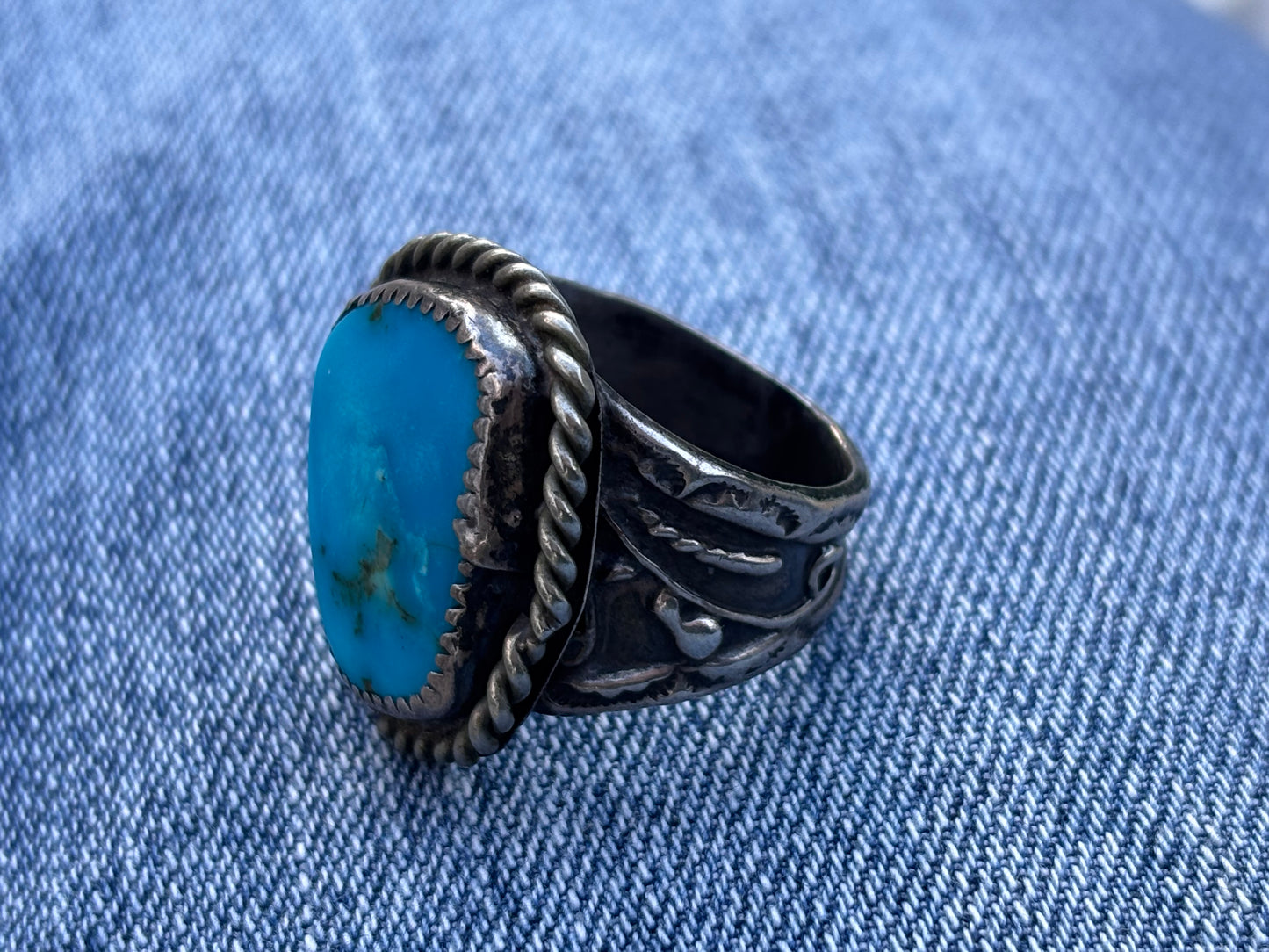 Vintage Native Sterling Silver Turquoise Ring. Handcrafted Navajo Statement Ring.  Size 7½