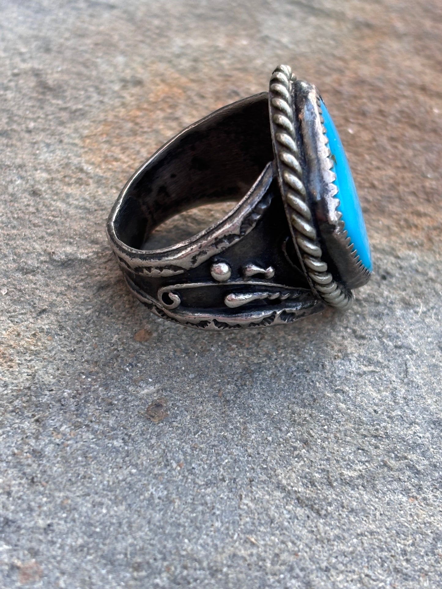 Vintage Native Sterling Silver Turquoise Ring. Handcrafted Navajo Statement Ring.  Size 7½
