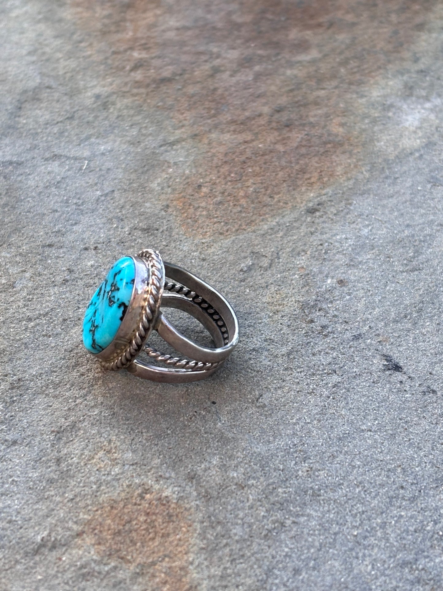 Vintage Navajo Sterling Silver Turquoise Ring. Size 10½