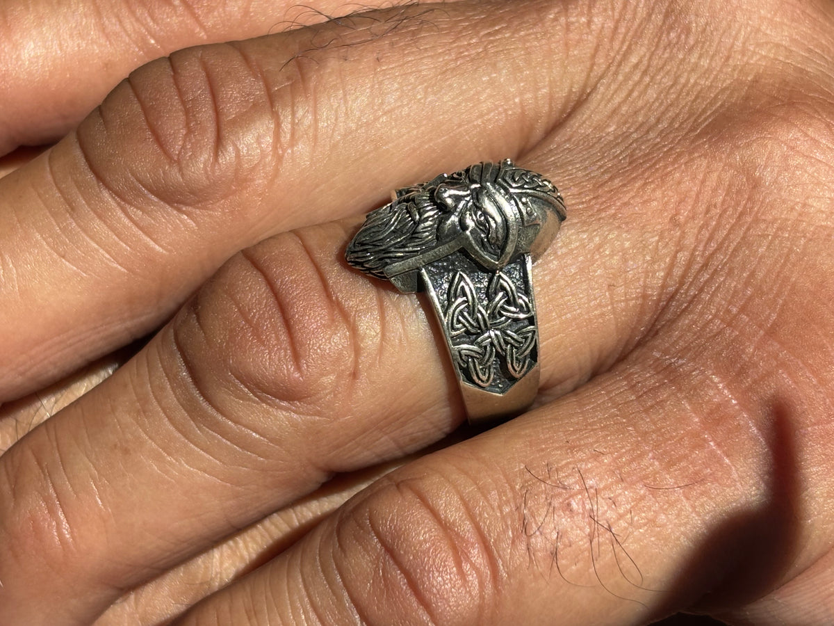 Viking Warrior Celtic Knot Ring. Size 11 3/4