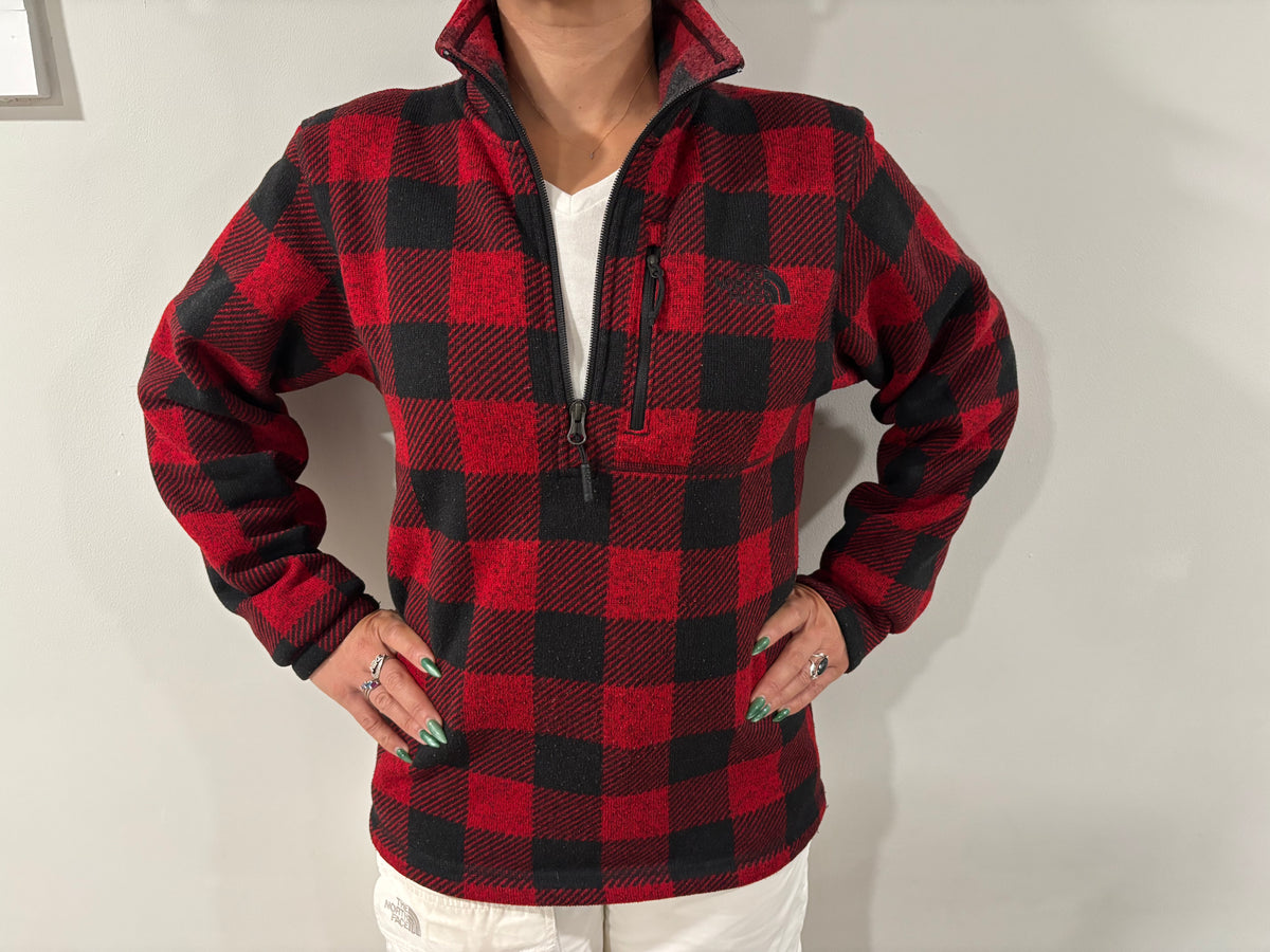 North Face Buffalo Plaid 1/4 Zip Fleece Pullover. Men’s Small