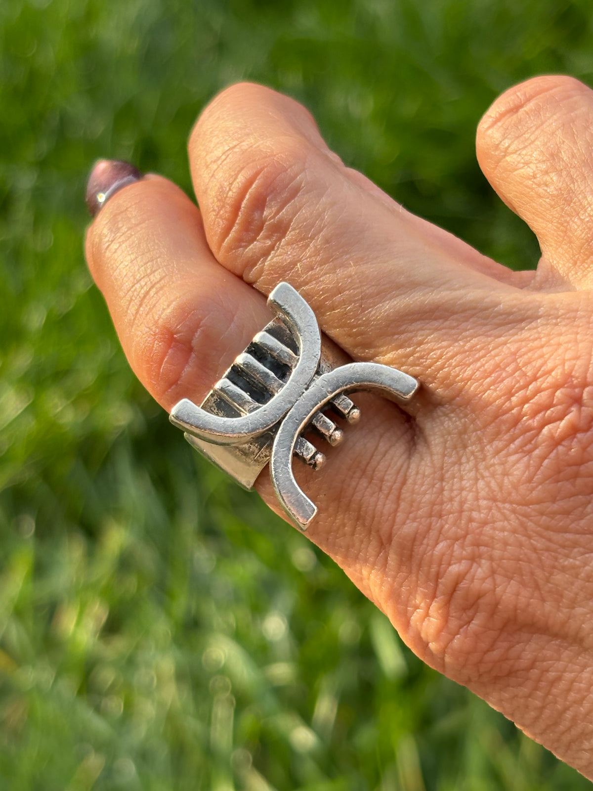 Vintage Sterling Silver Modernist Sculptural Ring. Size 7