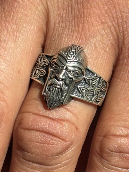 Viking Warrior Celtic Knot Ring. Size 11 3/4