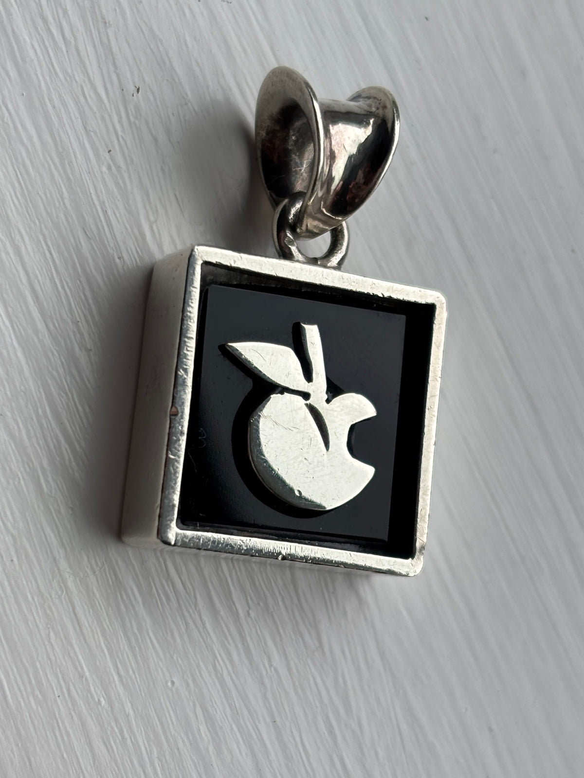 Vintage Fidencio Serrano 950 Silver Black Onyx Apple Pendant