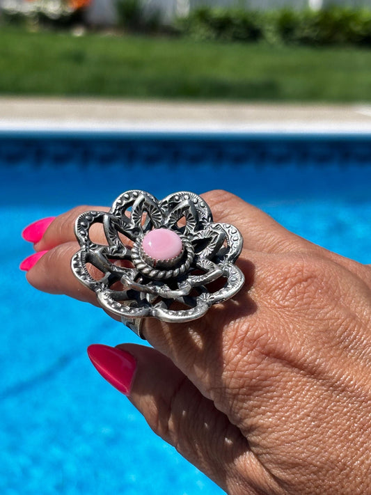 Navajo Sterling Silver Pink Conch Adjustable  Flower Ring, Signed K Billah