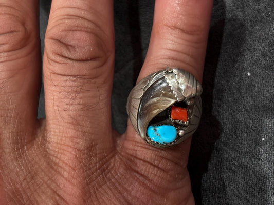 Vintage Sterling Silver Navajo Ring with Turquoise, Coral, and Claw Design – Size  10