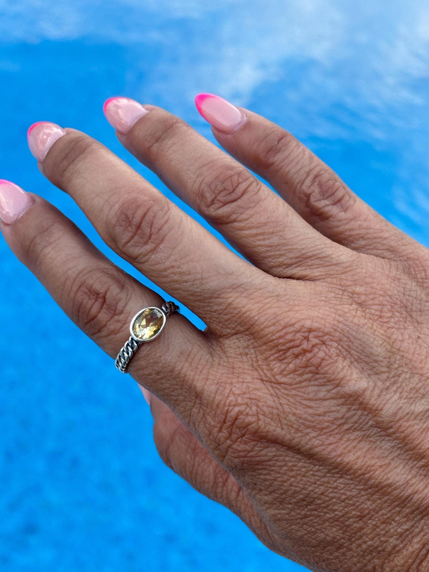 Sterling Silver Citrine Ring – Rope Band Design – November Birthstone Jewelry  | Size 7 1/4