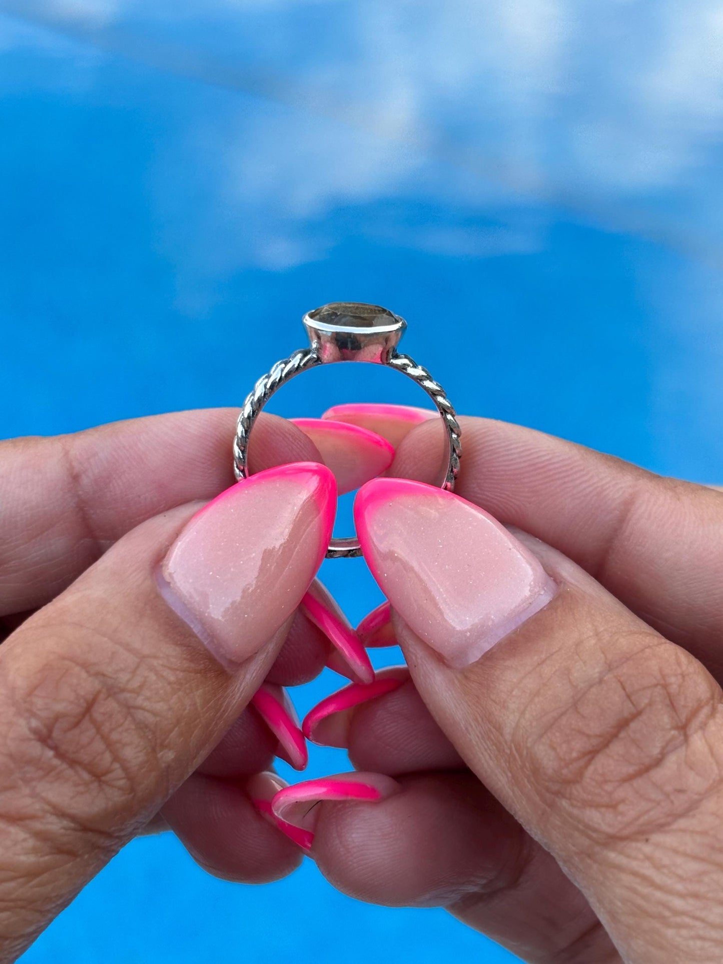 Sterling Silver Citrine Ring – Rope Band Design – November Birthstone Jewelry  | Size 7 1/4