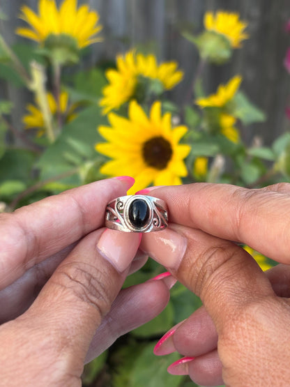 Onyx Ring. Size 7