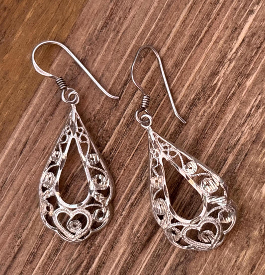 Vintage Sterling Silver Filigree Teardrop Earrings | Lightweight Dangle | 925