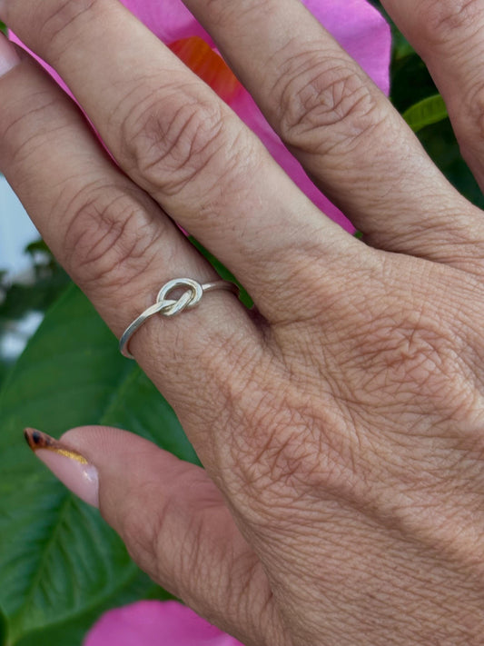 Sterling Silver Love Knot Ring | Size 7.75 Minimalist Everyday Jewelry. Stackable Design.