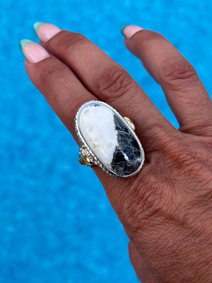 Lion Motif Cocktail Ring. Size 8