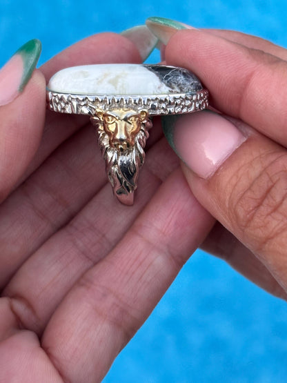 Lion Motif Cocktail Ring. Size 8