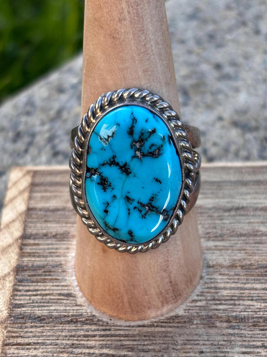 Vintage Navajo Sterling Silver Turquoise Ring. Size 10