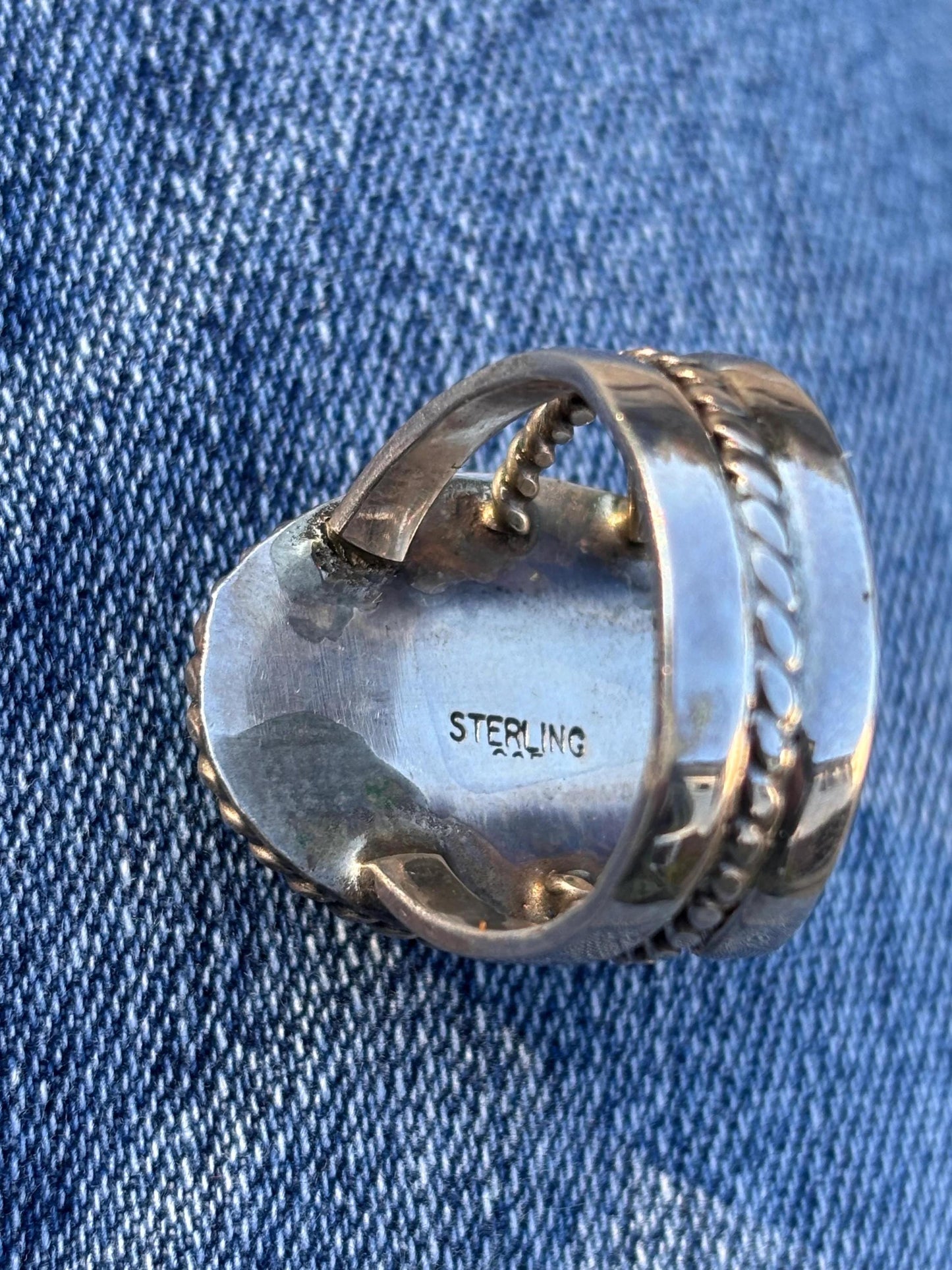 Vintage Navajo Sterling Silver Turquoise Ring. Size 10