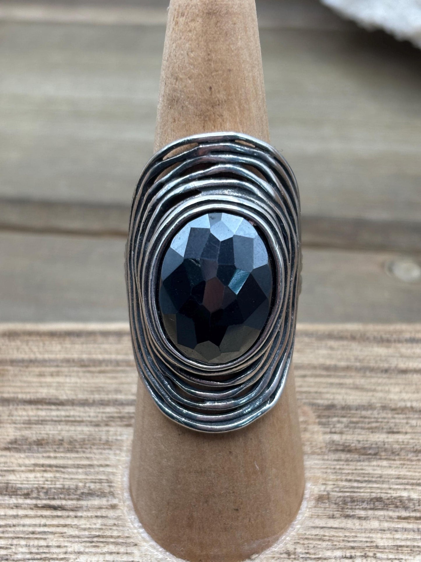 Vintage Sterling Silver Hematite Ring, Sculptural Israeli Statement Ring (Size 8 3/4)