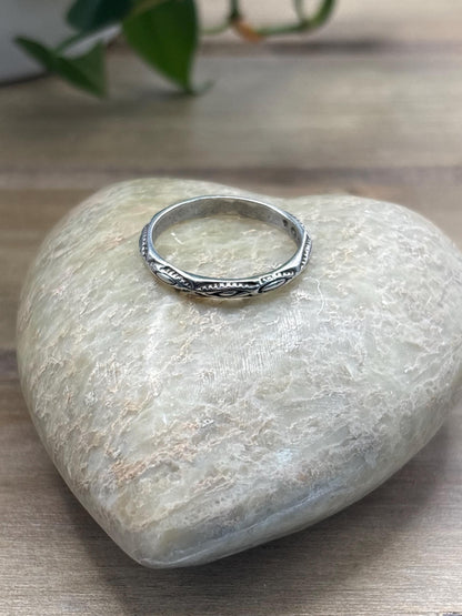 Retired Silpada Eye Pattern Ring. Size 9 1/2.